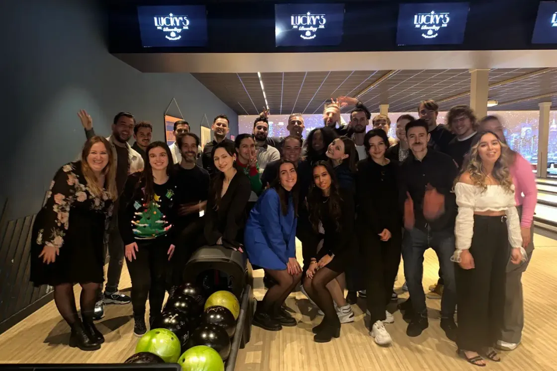 The Nutheorie team posing together during a team day